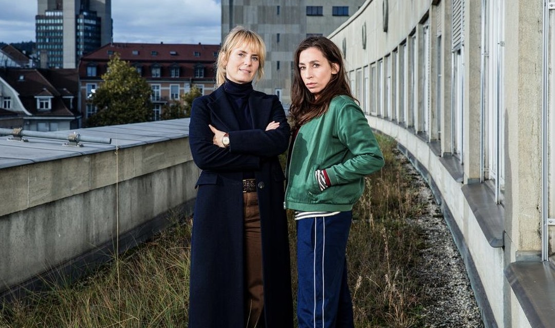 Drehstart mit Anna Pieri Zuercher (l.) und Carol Schuler als Kommissarinnen