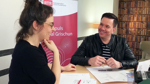 Bild von «100 minutas»: die Schweiz lernt Rätoromanisch 