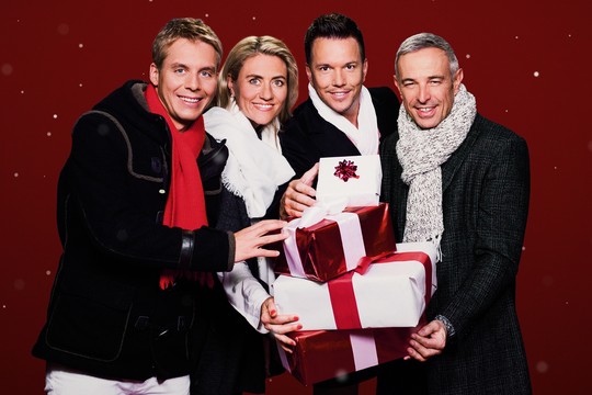 Bild von «2 x Weihnachten»: Moderatoren von Radio SRF 1 sammeln Geschenke für Menschen in Not