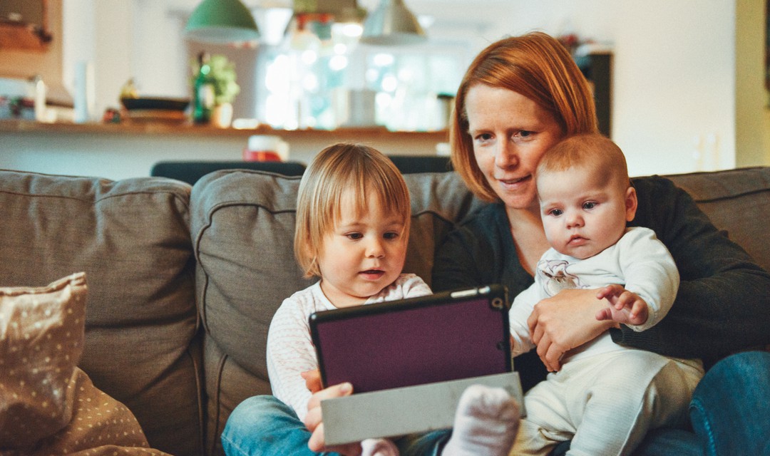 Bild von Familien gesucht: Wie nutzen Sie die Medien?