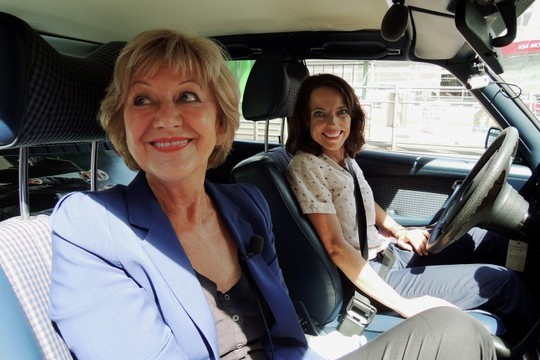 Bild von «Wahlfahrt»: Mona Vetsch unterwegs mit Politikerinnen und Politikern